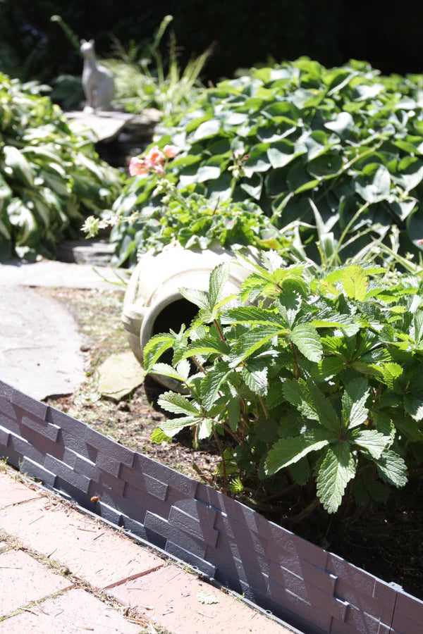 Brown Slate Texture Palisade Lawn Edging, 2.38m