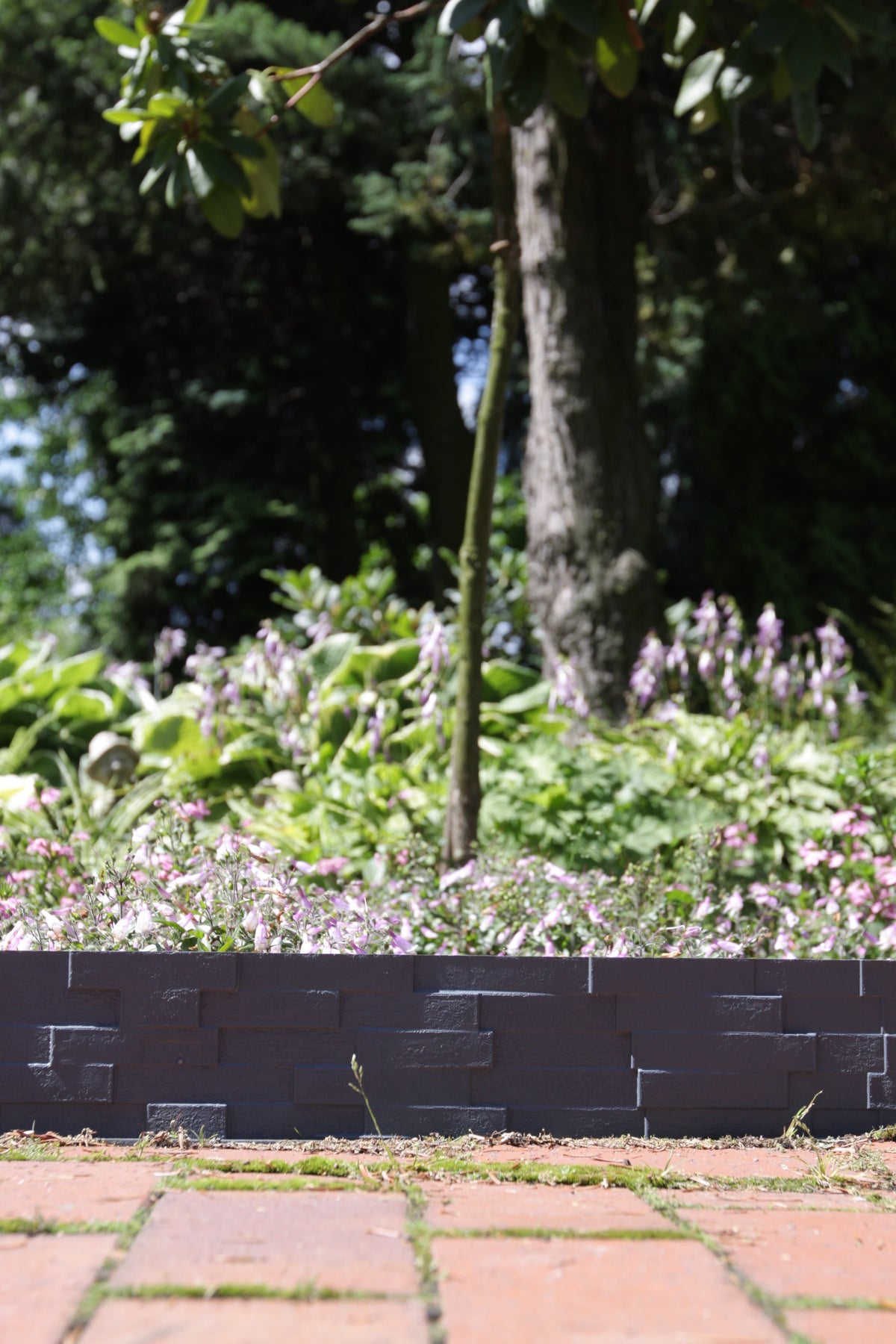 Grey Slate Texture Palisade Lawn Edging, 2.38m