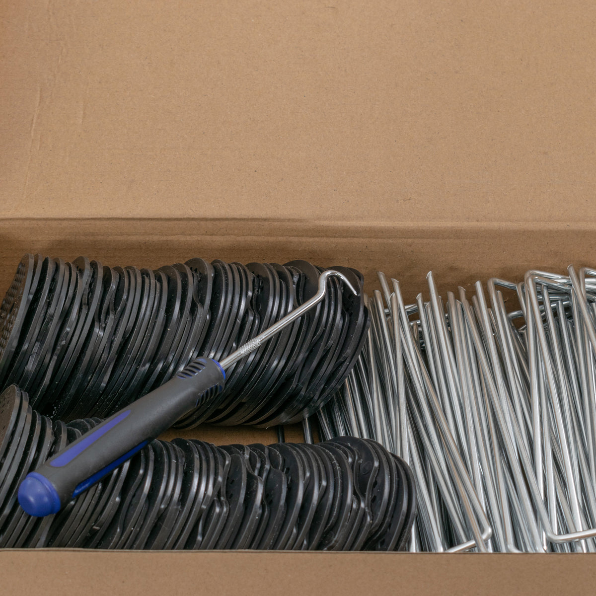 6" Weed Matting Pegs & Securing Washer, Blue Tool