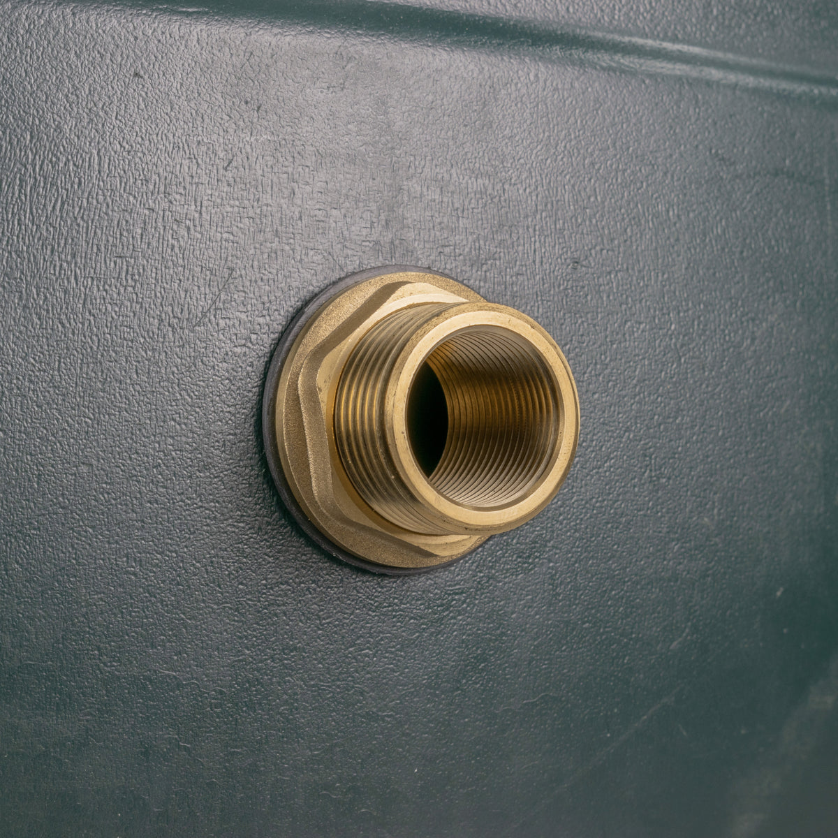 Brass Water Butt Tank Adapter, 1" BSPM to 3/4" BSPF